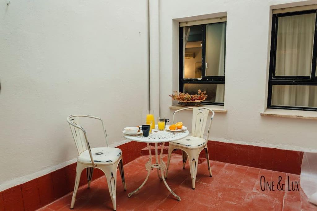 O&L Aire - Spacious And Bright Apartment In The Heart Of Σεβίλλη Εξωτερικό φωτογραφία